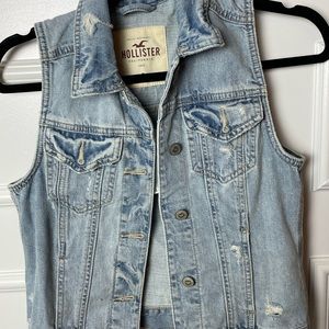 Hollister Jean vest w/tags